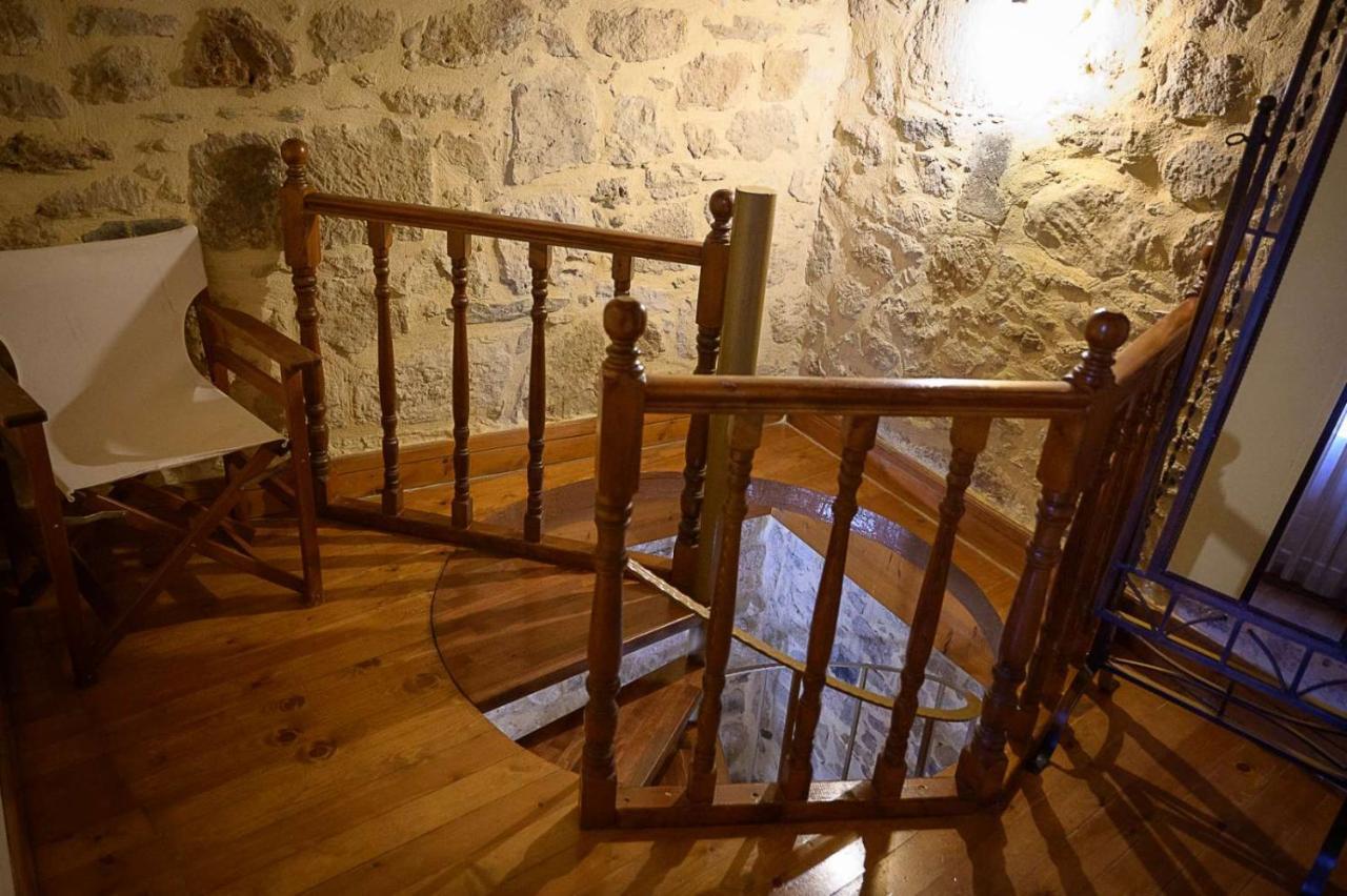 Traditional Stone Mezonete Krousonas (Crete) Exterior foto