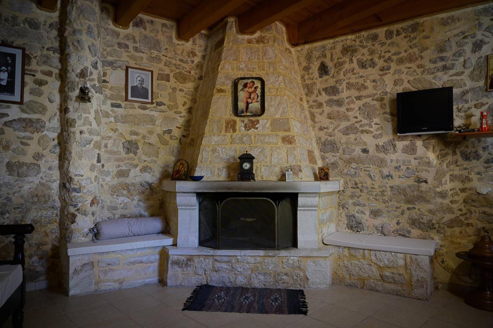 Traditional Stone Mezonete Krousonas (Crete) Exterior foto